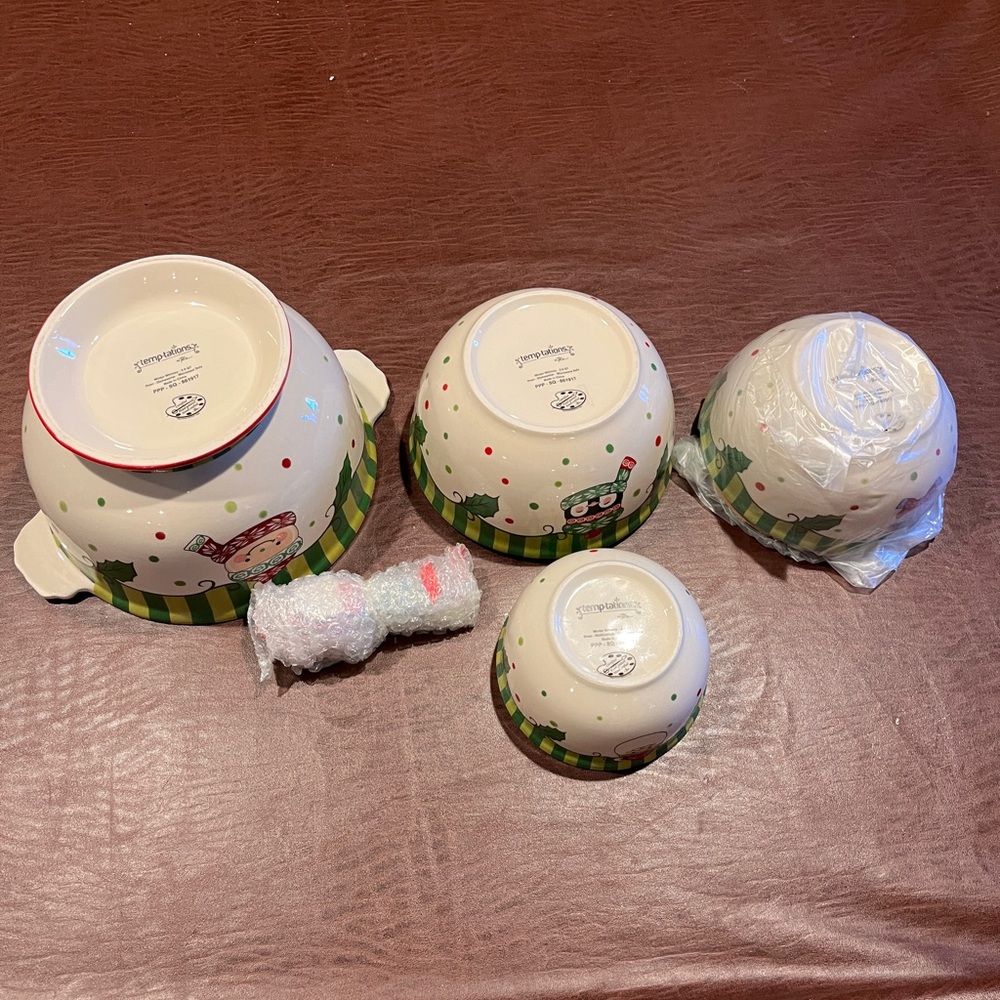 Temptations Holiday Bowl Set - Red, Green, White